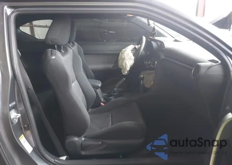 2011 Scion Tc from USA, damaged, VIN JTKJF5C73B3015126